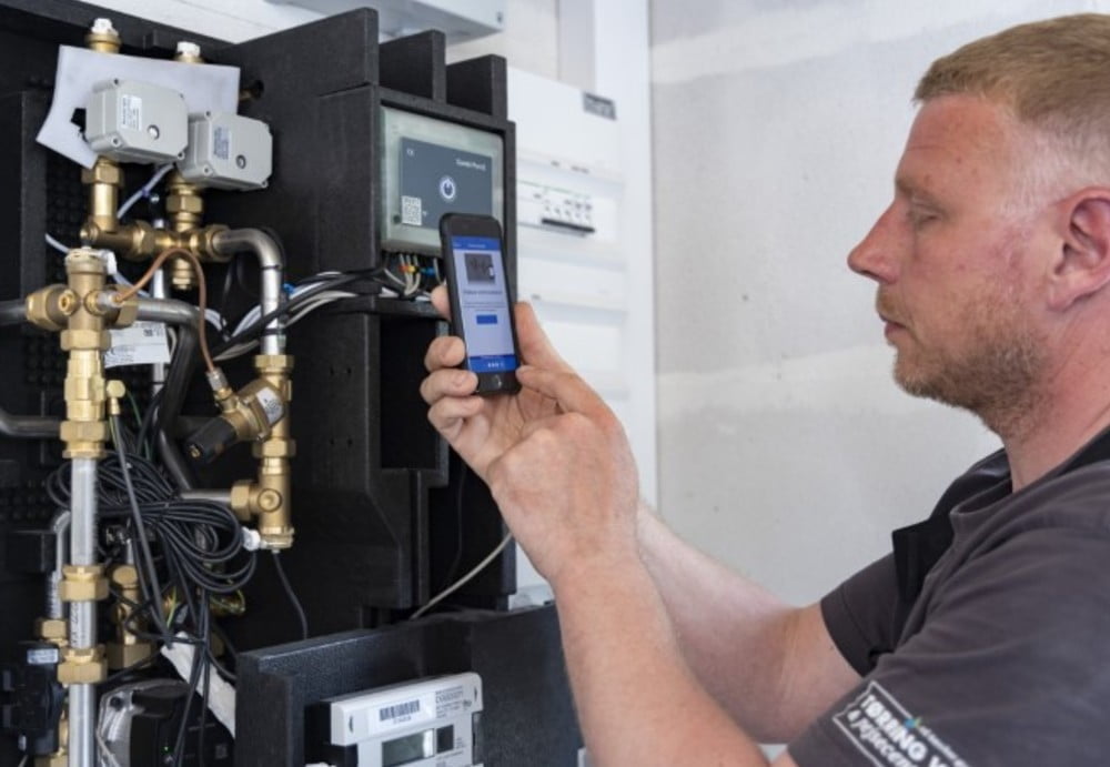 Dette billede illustrere UPONOR-KONCERNEN ÖNSKAR GOD JUL & GOTT NYTT ÅR!