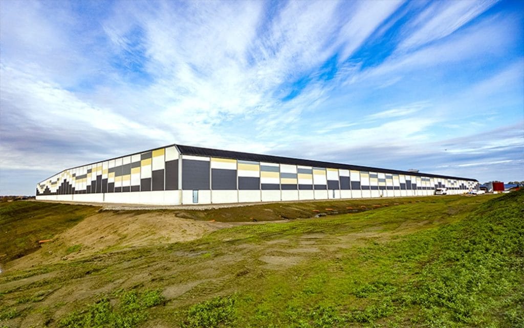 Dette billede illustrere K-Prefab säkrar leveranser av cement