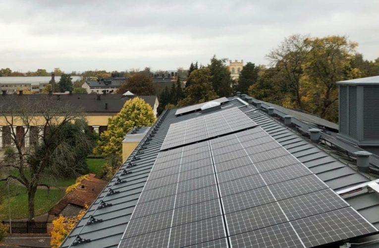 Akademiska Hus driftsätter jättesatsning på solceller i Uppsala