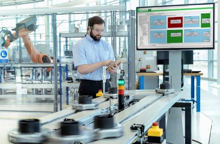 Schneider Electric är med och bildar UniversalAutomation.org för att skapa en ny era av ”plug and play”-automation