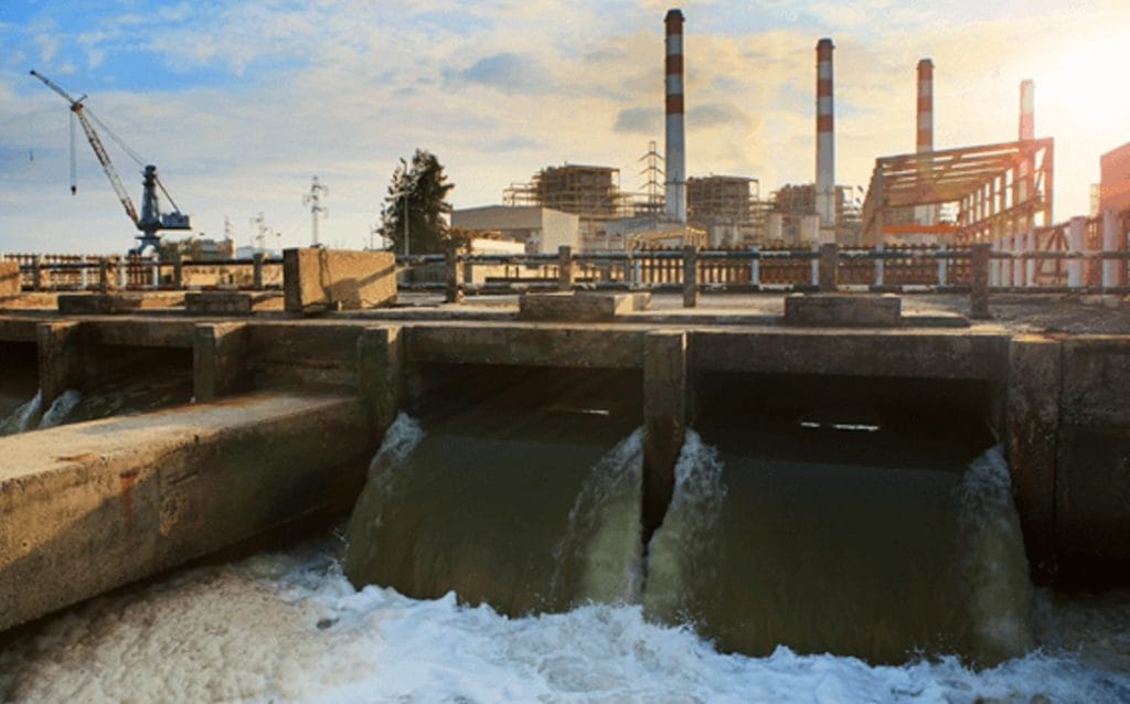 Dette billede illustrere Alfa Laval tar vattenreningsorder i Kanada