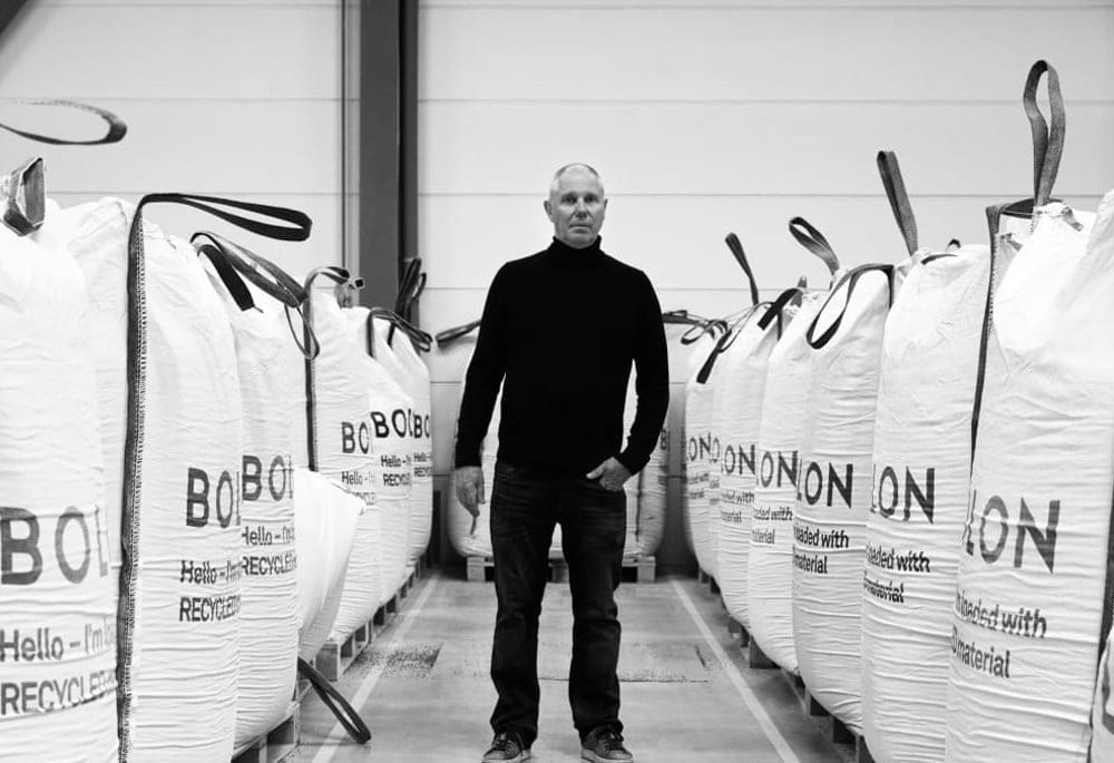 Dette billede illustrere Ökad återvinning ger minskat klimatavtryck hos golvleverantör