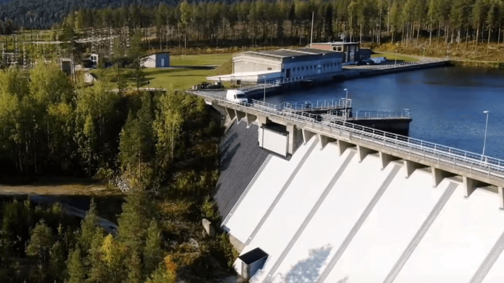 Dette billede illustrere Omfattande investering i Umeälven på 865 miljoner SEK för effektivare vattenkraft och stabilare svensk elförsörjning