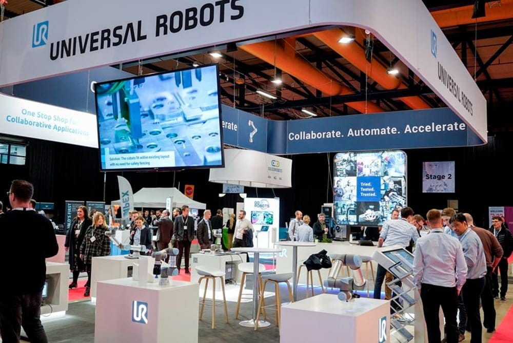 Dette billede illustrere Universal Robots – Automatisera mere på mässa