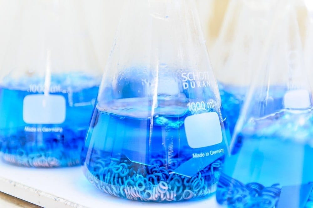 Dette billede illustrere Korrosionsprovning för kvalitetskontroll