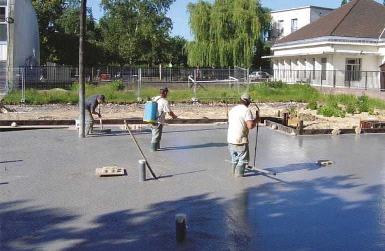 Master Builders Solutions – Skydda nygjuten betong mot spr​​​ickbildning