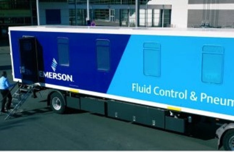 Emersons mobila Roadshow gör stopp