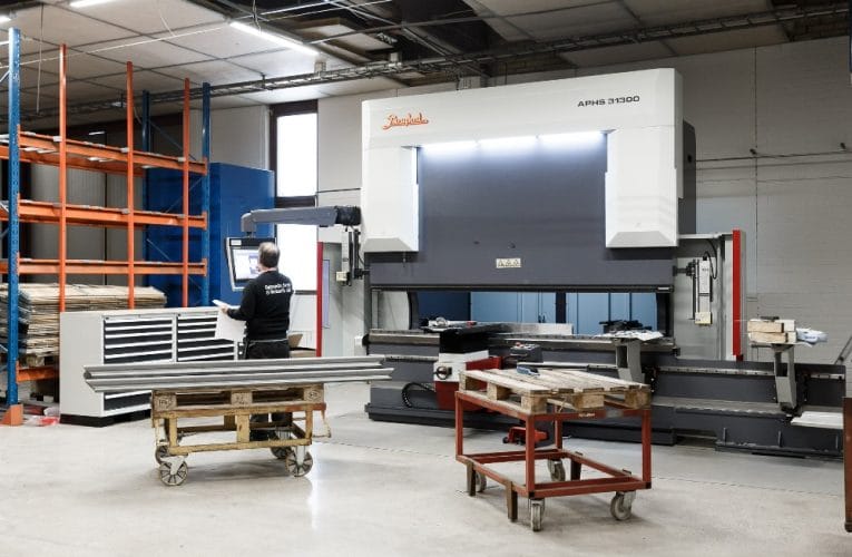 Elektrofläkt / Oppunda Svets & Mekanik – Investering av ny kantpress från Baykal