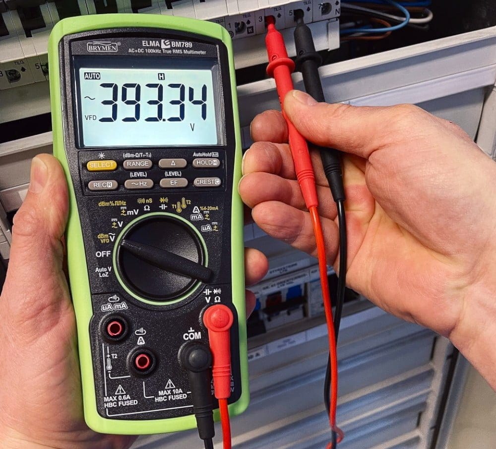 Dette billede illustrere Den nya multimetern Elma BM789 sätter nya standarder