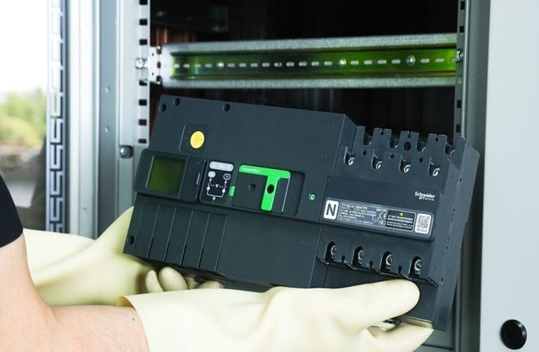 Schneider Electric lanserar TransferPacT™ ATSE för ökad prestanda och hållbarhet