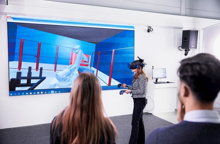 ABB-studie visar att nyindustrialiseringen är i riskzonen på grund av global utbildningsklyfta inom automation