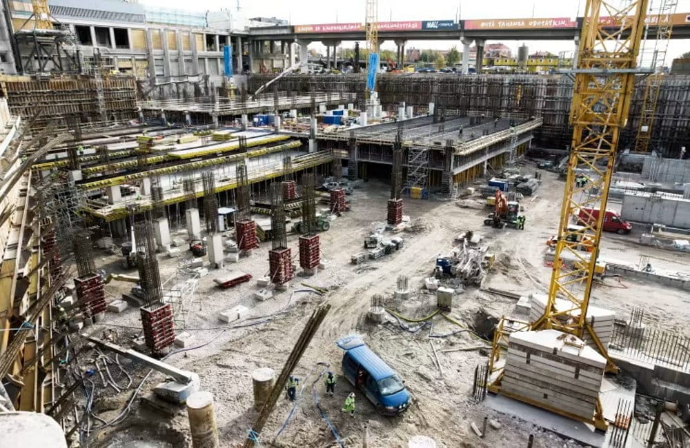 Dette billede illustrere Ramirent först i Europa med banbrytande spårningsteknik