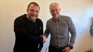 Dette billede illustrere Knipex och Euro Energy Components i samarbete för att höja säkerheten och förbättra arbetsmiljön vid arbete med spänning