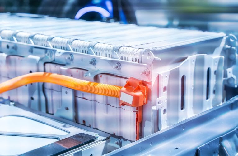 Kasserade bilbatterier ger nytt liv åt supermaterial