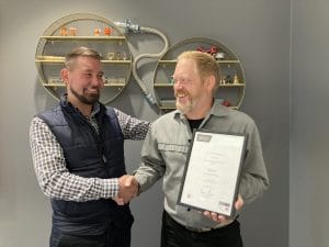 Structor består av cirka 35 självständiga och partnerägda specialistbolag med drygt 500 konsulter verksamma från Lycksele i norr till Malmö i söder.