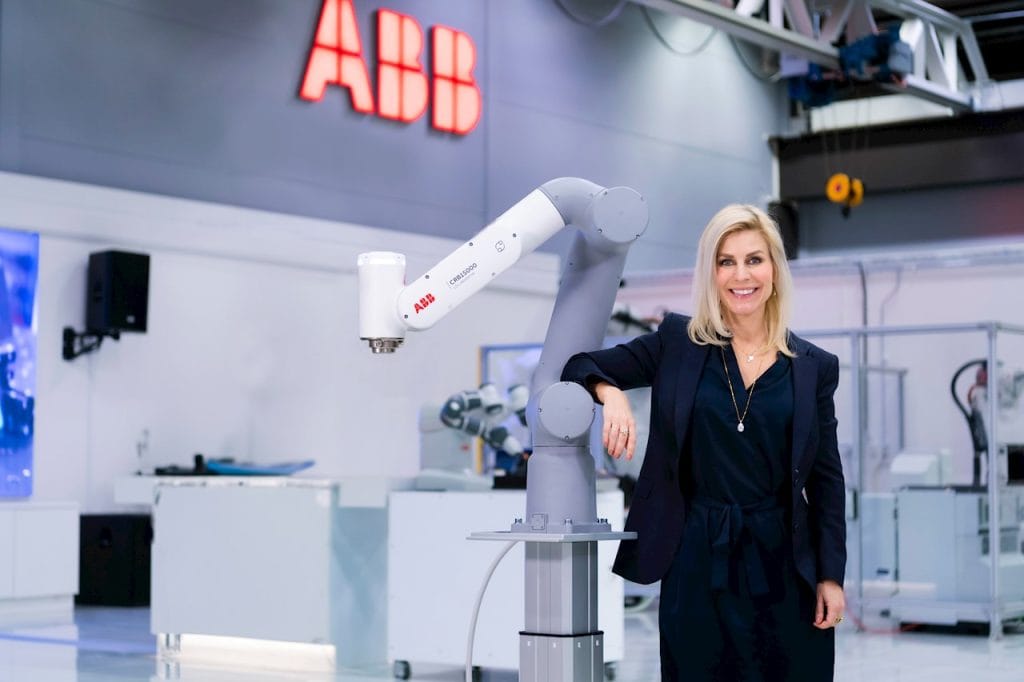 Susanne Timsjö, försäljnings- och marknadschef på ABB Robotics i Sverige.