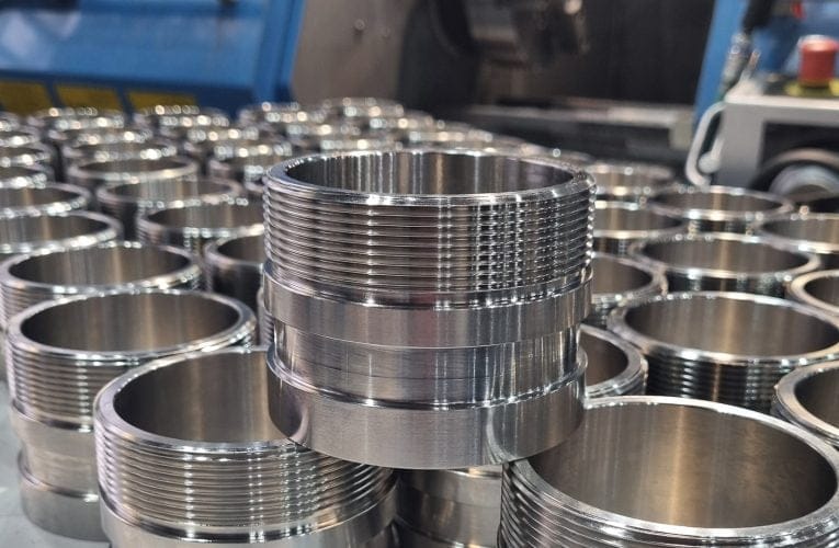 Hydroscand Special Hoses producerar unik adapter med CNC-svarv