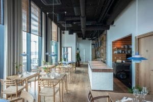 Akustiktak från Troldtekt på restaurang - Photo: Helene Høyer Mikkelsen