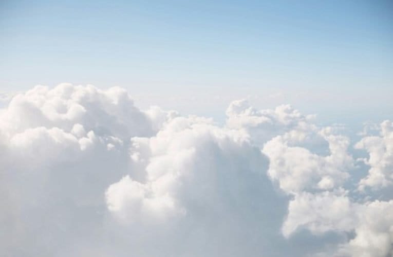 Cloud Computing: Fördelar och Framtidsperspektiv