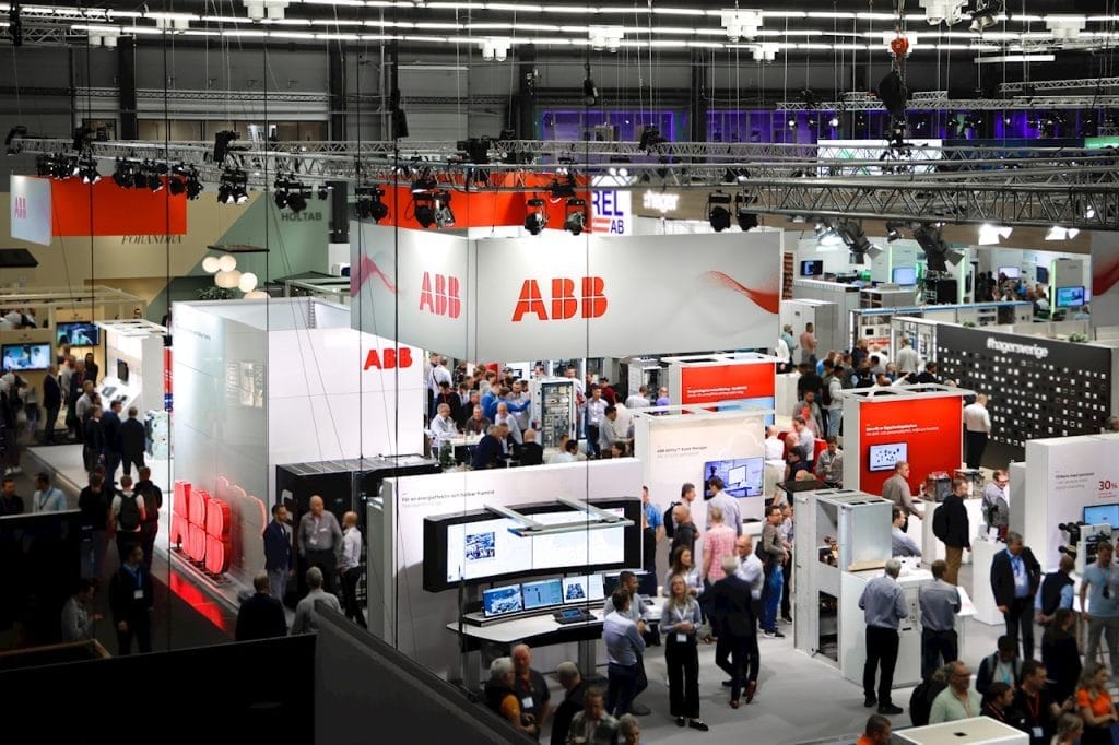 Dette billede illustrere ABB satsar på automation och energieffektivisering under mässan Scanautomatic 2024