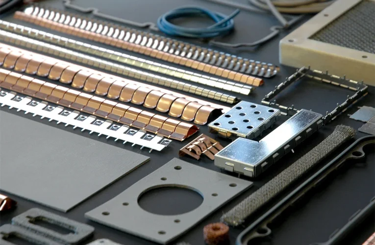 OEM Electronics – Effektiva lösningar för EMI-skärmning och termiska material