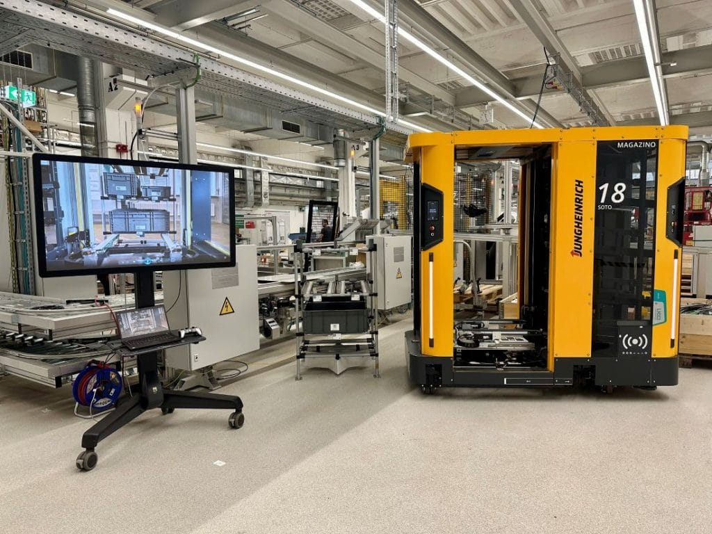 Dette billede illustrere Bosch automatiserar produktionsförsörjningen med AMR-roboten SOTO från Jungheinrichs dotterbolag Magazino