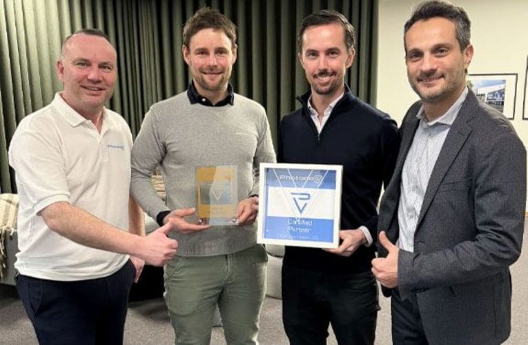 OEM Automatic först i Europa med Photoneos Gold Partner-utmärkelse