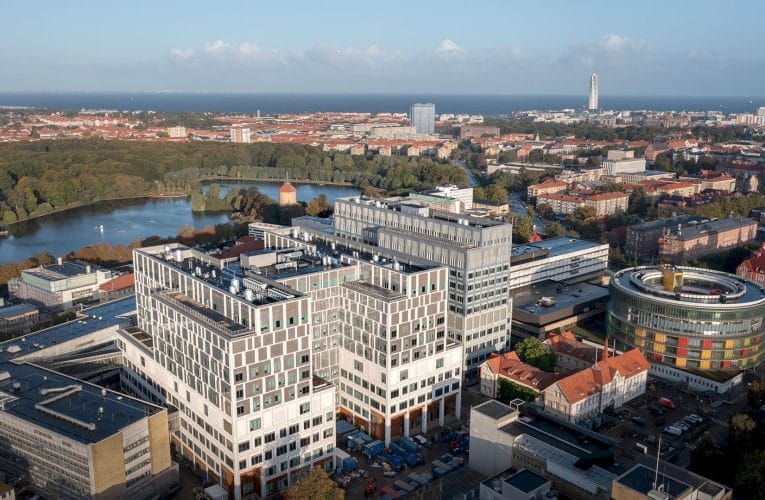 Ny rökgasfläktinstallation förbättrar brandskydd på Malmö sjukhus