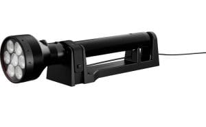 Mycket kraftfull och utrustad med innovativa One-Touch Focus. P21R är den största modellen i P-serien och levereras med laddningsstation.