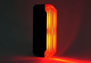 Dette billede illustrere Ny generation varningsljus lanseras – OZZ WL2 P 65 med integrerat rött positionsljus