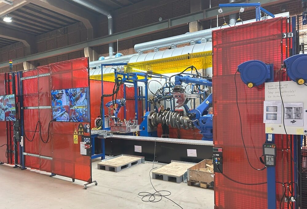 Svetsanläggning med fyra robotar från YASKAWA hos M&J Recycling vann årets Automationspris utdelat av DIRA, den danska branchorganisationen för robot och automation.