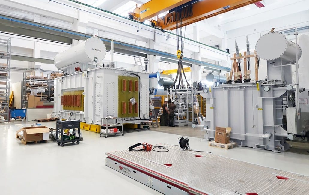 ABB förvärvar Specialtrasfo för att stödja den industriella energiomställningen med ett specialiserat transformator-erbjudande
