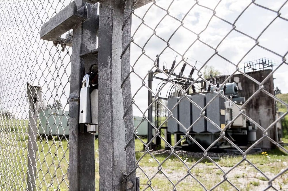 På SKYDD 2026 kommer ASSA ABLOY att presentera ett brett utbud av innovativa accesslösningar för kritisk infrastruktur – lösningar som alla möter de höga krav som ställs inom till exempel energi, transport och vattenförsörjning.