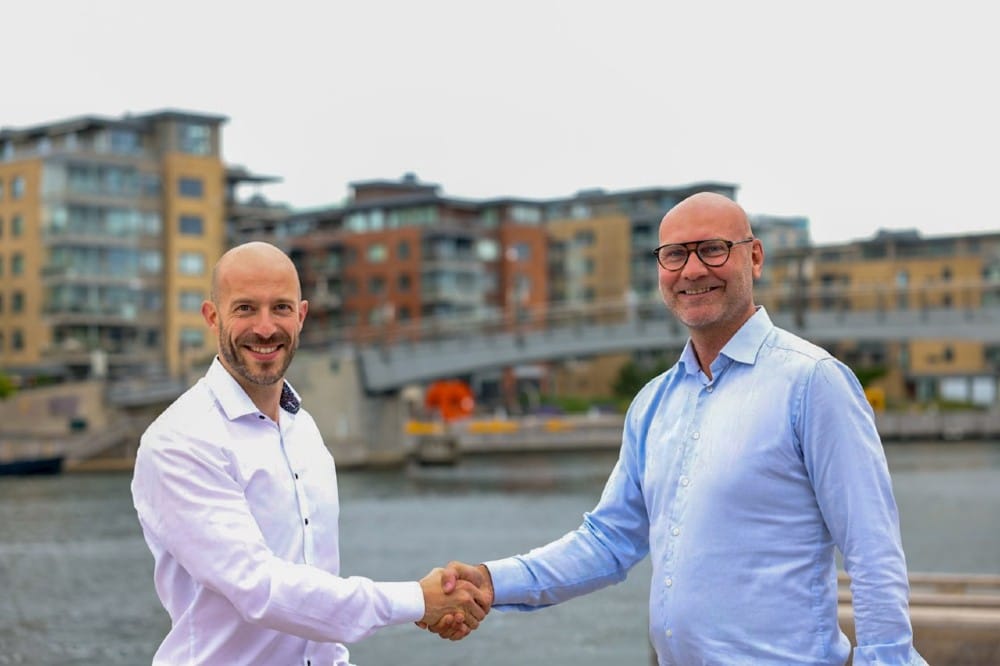 Peter Morsbach (VD Høglund) och Rune Braastad (Chef för ABB:s division Marine & Ports). Foto: ABB
