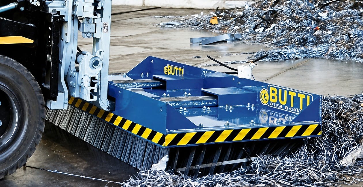 Butti – Stålborste för skrotbranschen från JNC Teknik ApS
